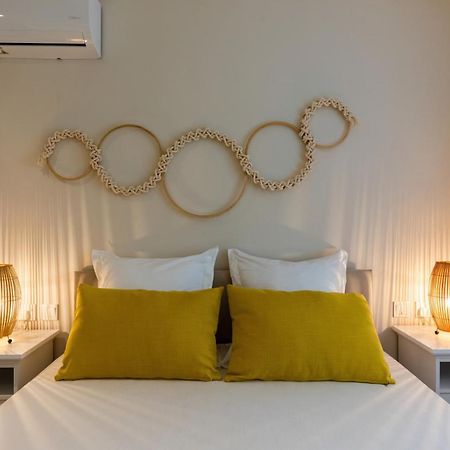 Les Cerisiers Beach Residence, Cosy And Modern 3 Bedroom Apartment Located 50 Metres From The Beach And From All Amenities And Restaurants On The Coastal Road Flic en Flac Exterior foto