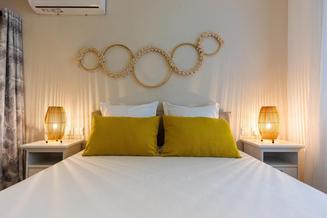 Les Cerisiers Beach Residence, Cosy And Modern 3 Bedroom Apartment Located 50 Metres From The Beach And From All Amenities And Restaurants On The Coastal Road Flic en Flac Exterior foto