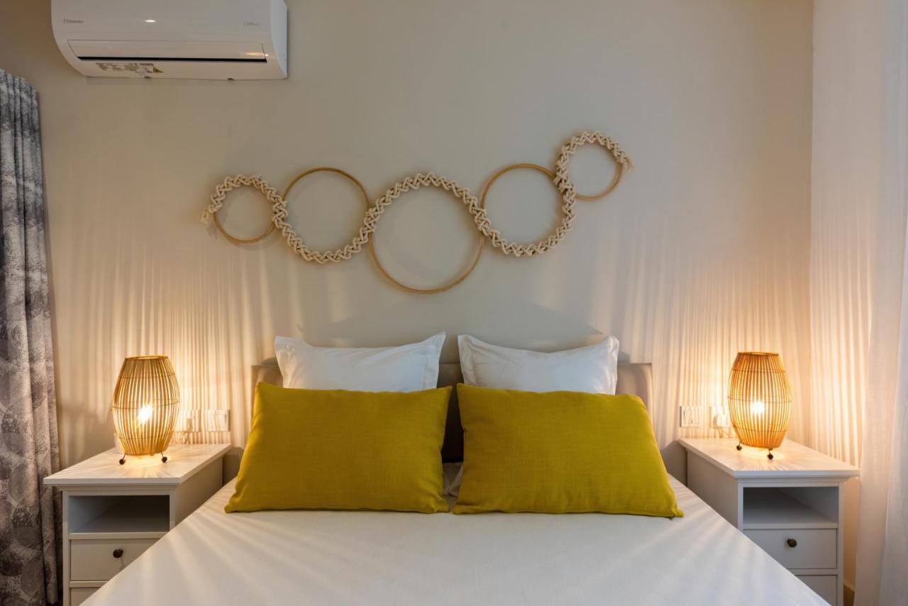 Les Cerisiers Beach Residence, Cosy And Modern 3 Bedroom Apartment Located 50 Metres From The Beach And From All Amenities And Restaurants On The Coastal Road Flic en Flac Exterior foto