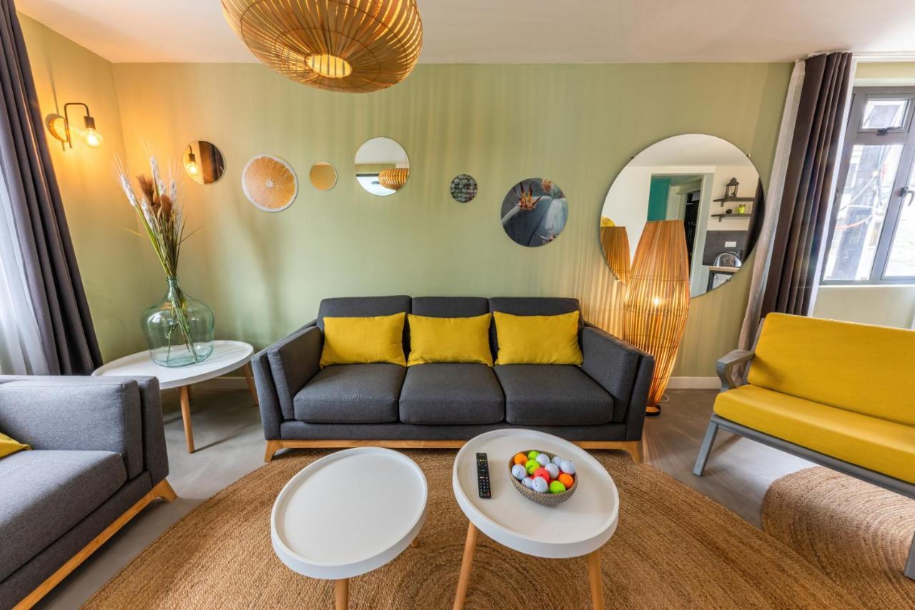 Les Cerisiers Beach Residence, Cosy And Modern 3 Bedroom Apartment Located 50 Metres From The Beach And From All Amenities And Restaurants On The Coastal Road Flic en Flac Exterior foto