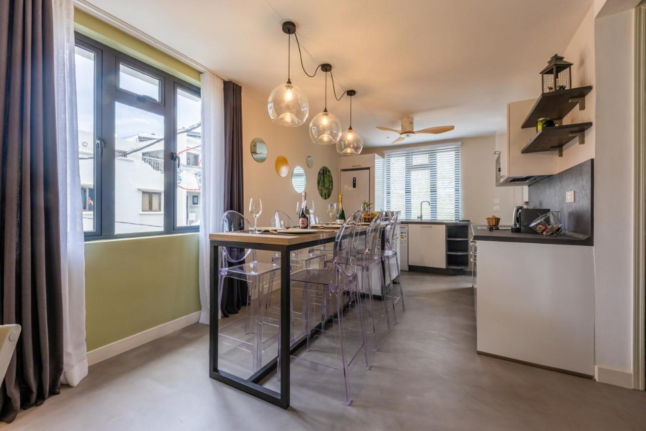 Les Cerisiers Beach Residence, Cosy And Modern 3 Bedroom Apartment Located 50 Metres From The Beach And From All Amenities And Restaurants On The Coastal Road Flic en Flac Exterior foto